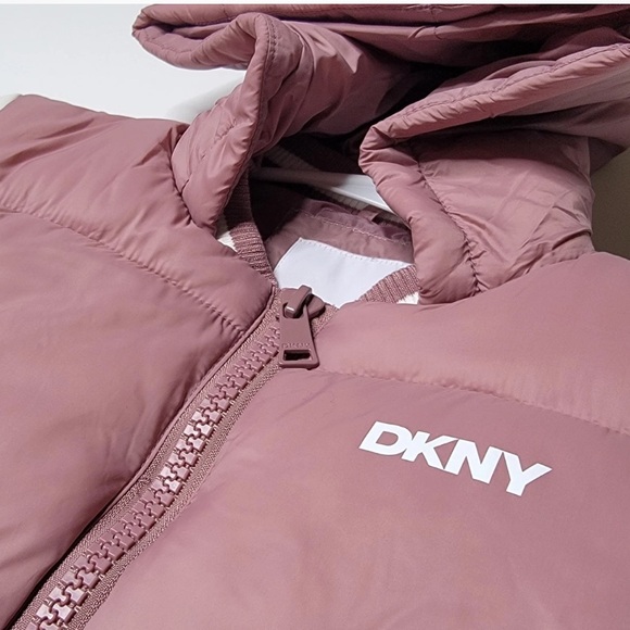 DKNY Girls 14/16 Hooded Full-Zip Jacket Dusty Rose Varsity NWT’S $130 Retail - Picture 3 of 5